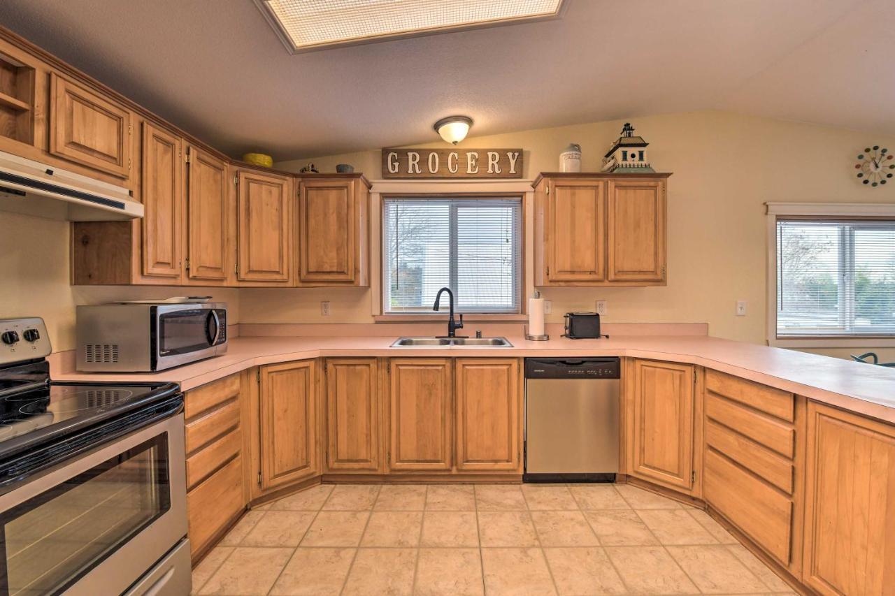 Cute Cottage With Deck Walk 115 Ft To Brewery And Cafe Poulsbo Exterior foto
